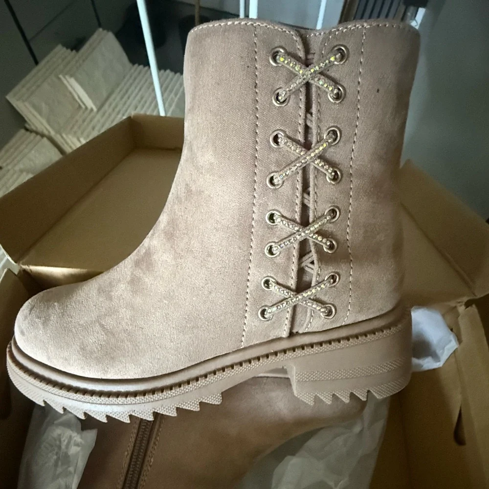 Steve Madden Brown Kraft Shoe Box with Label